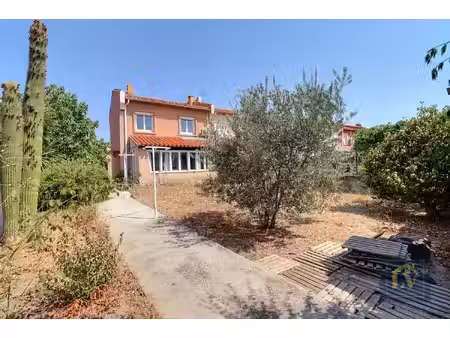 maison de 5 pièces en 3 faces avec garage