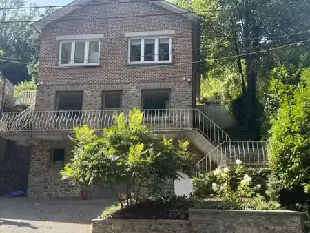 maison 4 façades yvoir beau jardin et terrasse
