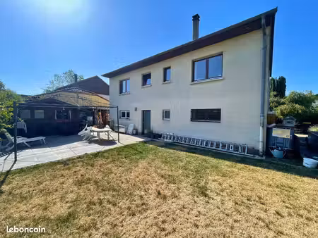 maison 5 pièces 134 m²