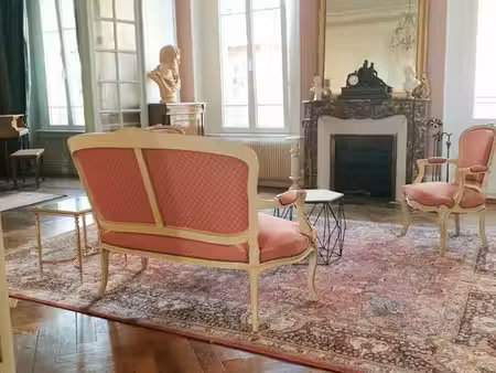 urgent expatriation : deux appartements de 220 m2 de style hausmannien