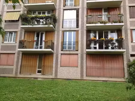 studio à louer à la mulatiere