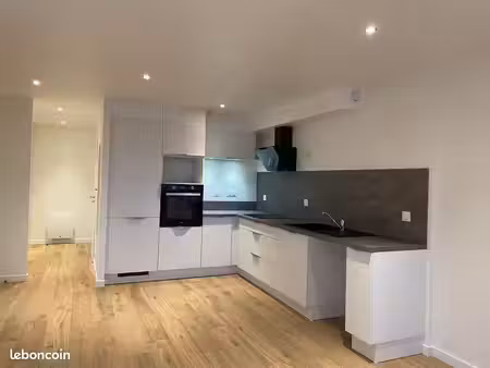 appartement t3 63m2 avec terrasse et garage - sarzeau centre 900 cc