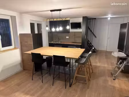 superbe duplex 72 m² entièrement rénové avec parking privatif – epfig  route des vins d’al