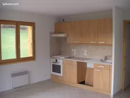 t3 avec garage et cave