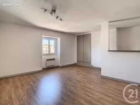 appartement 2 pièces 55 m²