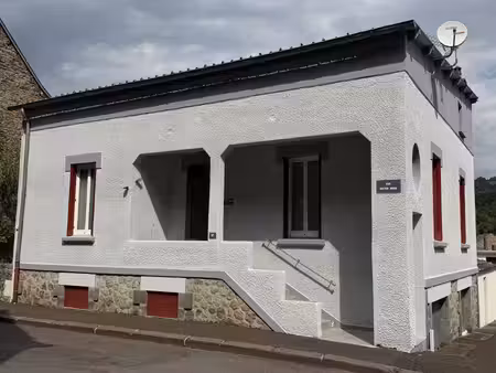 maison 3 chambres avec cour et garages
