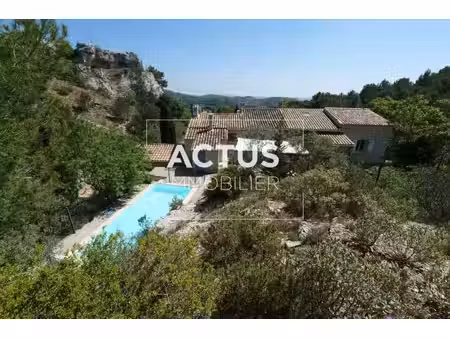 authentique mas du xixème siècle avec vue panoramique