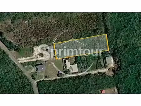 anse-bertrand - terrain constructible de 3354 m2 secteur cam