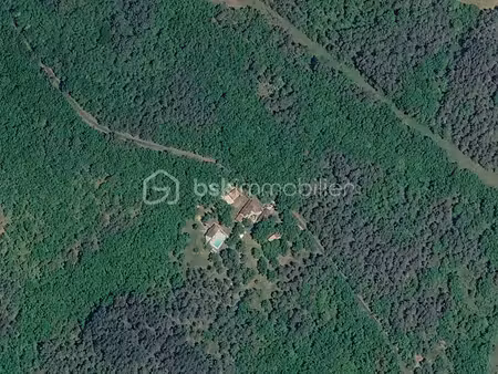 propriété de 300 m² à paunat