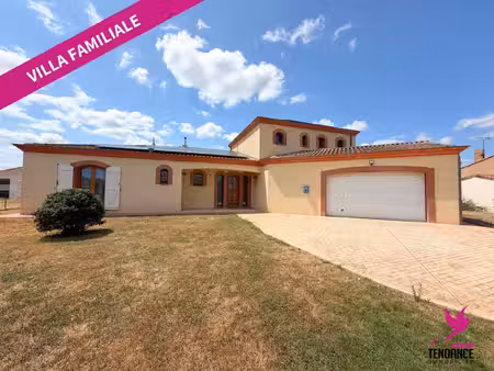 villa de 200 m² sur 5 500 m² de terrain – potentiel de division