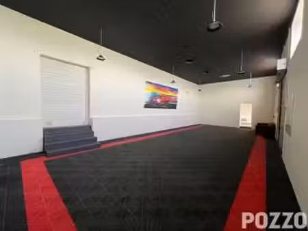 location bureaux et commerces à donville-les-bains (50350) : à louer / 103m² donville-les-