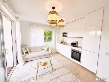 t2 avec jardin et terrasse