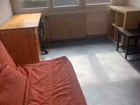 f1 meuble proche campus