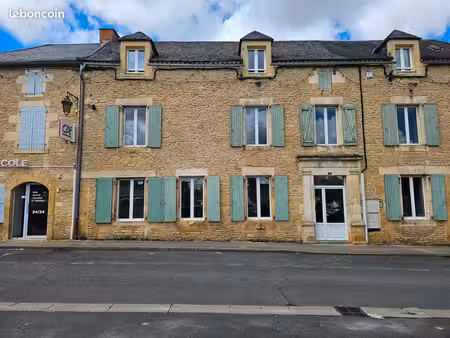appartement 3p 45m2 à salignac-eyvigues