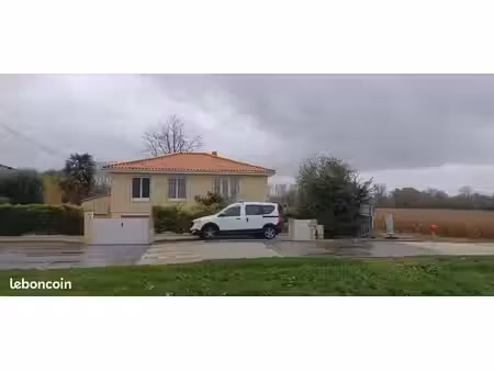 location maison bessines 79000