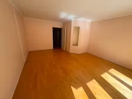 appartement 4 pièce(s)