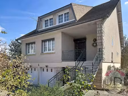 corbeil essonnes maison individuelle trois à 5 chambres jardin