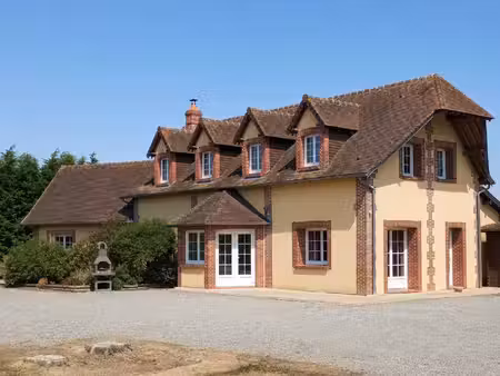 belle propriété de 220 m² sur 1 hectare – fort potentiel habitation  gîte ou réception