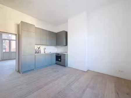 appartement à louer à rue des confédérés 126 bruxelles (vbe56896)
