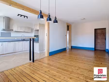 belfort - t3 rénové de 87 m² - beaucoup de cachet
