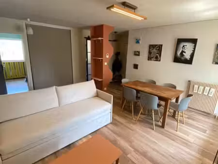 appartement t4 meublé de 72 m² avec loggia et garage