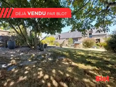 vente longère et corps de ferme à pléchâtel (35470) : à vendre / 140m² pléchâtel
