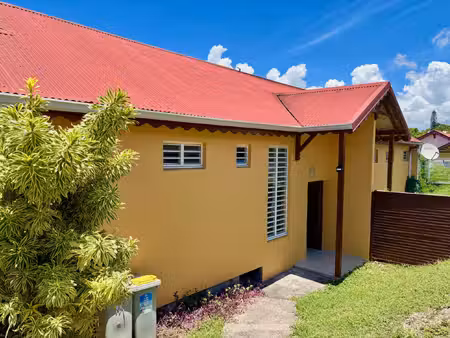 maison 4 pièces - sainte anne