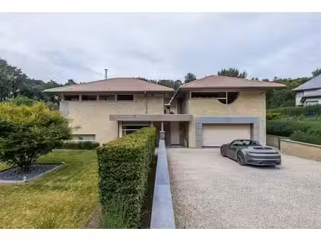 prestige absolu au cœur du bois du strihoux
