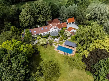 villa d’exception avec conciergerie et bureau indépendant