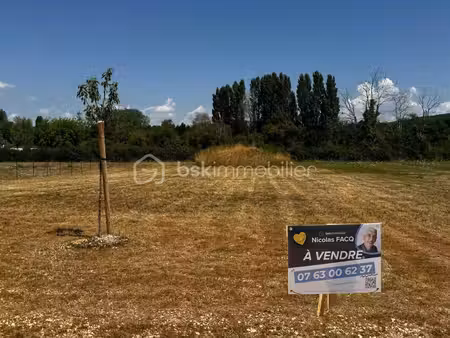 terrain constructible viabilisé à vendre