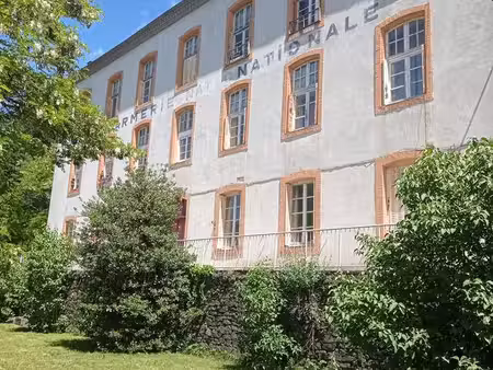 appartements a villefort dans grande maison