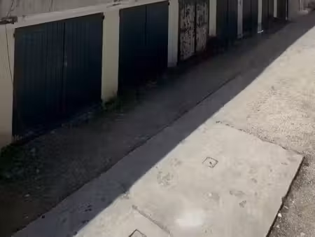 lot de 7 garages