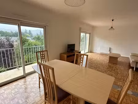 loue t3 meublé de 75 m2