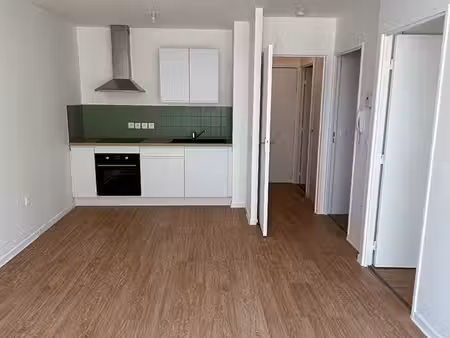 appartement t2 - fontenay-le-comte