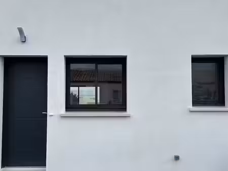 maison en duplex avec terrasse et jardinet