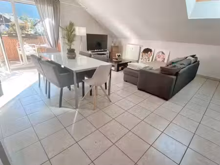 location appartement lumineux+ garage