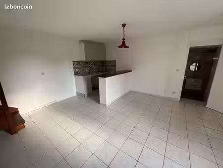 apparemment f2 centre-ville lorris