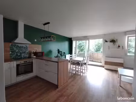 t3 meublé 66m2 avec balcon plein sud et garage - buisson
