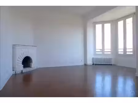 location appartement 3 pièces 76 m² à marseille 6 (13006)