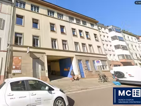 location bureaux 67 m²