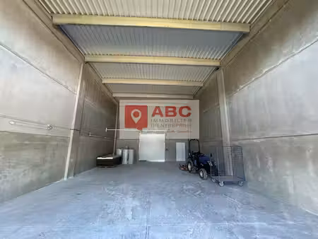 location local d’activités vic la gardiole 34110 149m²