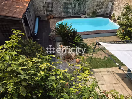maison 7 pièces - 211 m²