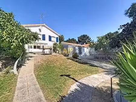 vente maison à fromentine (85550) : à vendre / 151m² fromentine