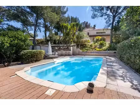 villa 265m2 avec parc de 3 000m2 - costebelle