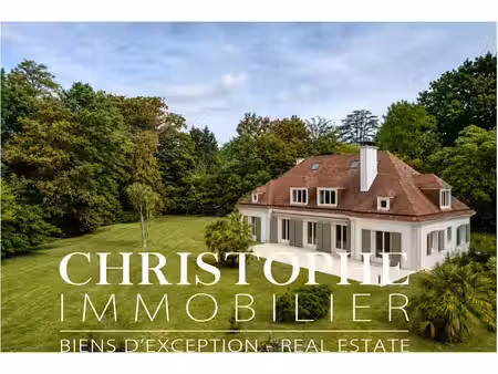 vente maison 8 pièces 430m2 lescar 64230 - 1100000 € - surface privée