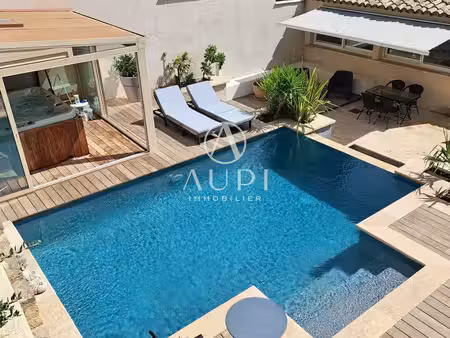 paradou authentique mas de village avec piscine chauffée- centre village