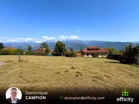 terrain - 942 m²