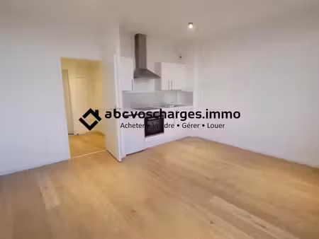 studio récent 27 m2 secteur le croise