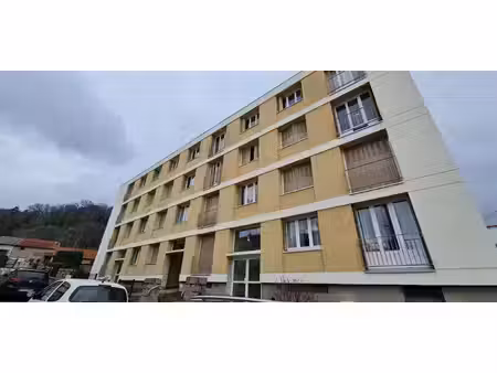 location appartement 2 pièces 43 m² à royat (63130)