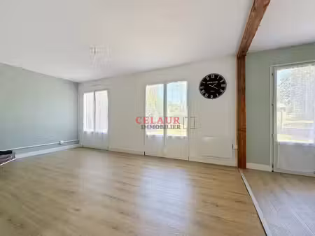 maison avec dépendance  proche lac de marcillac